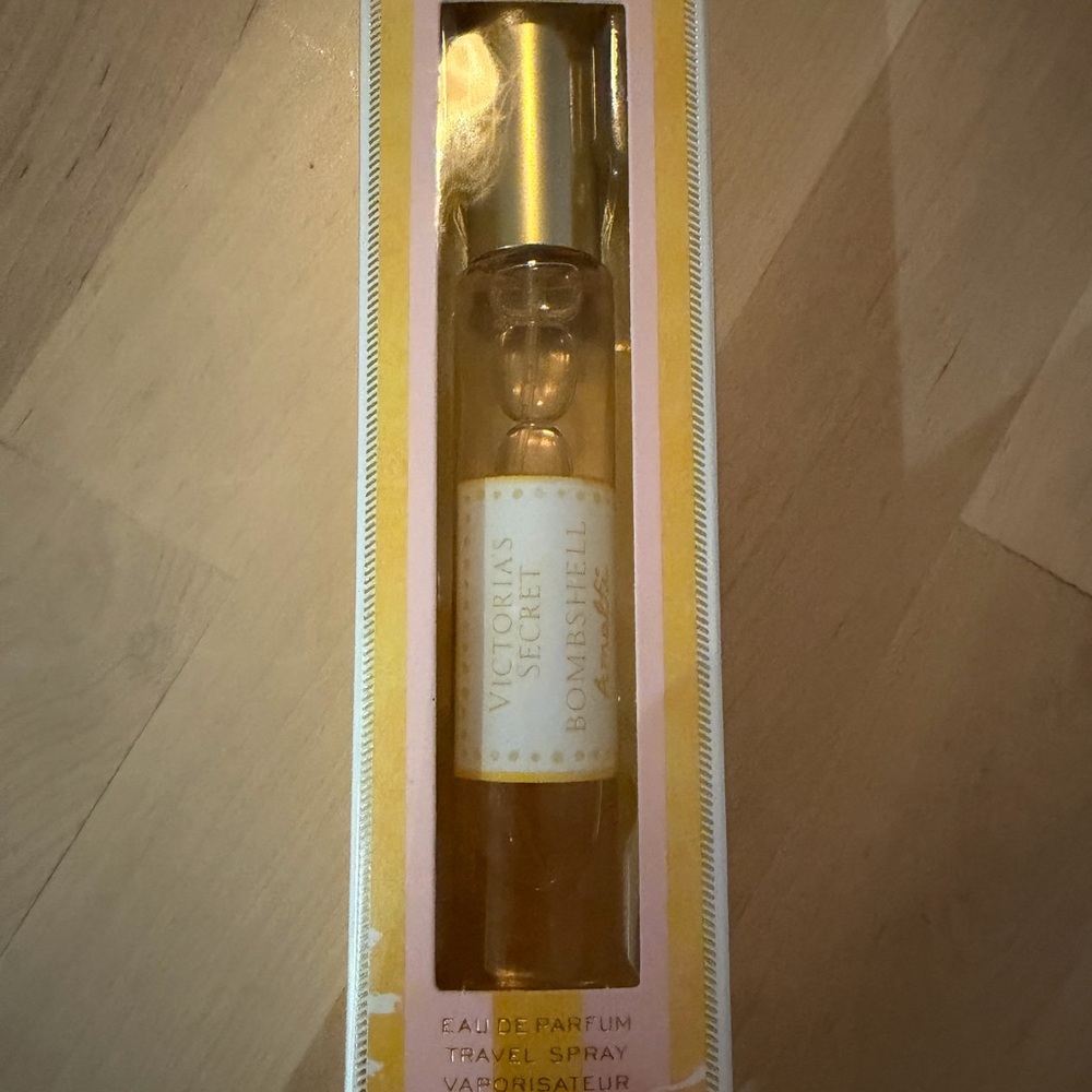 Victoria's Secret Amalfi Eau de Perf Travel